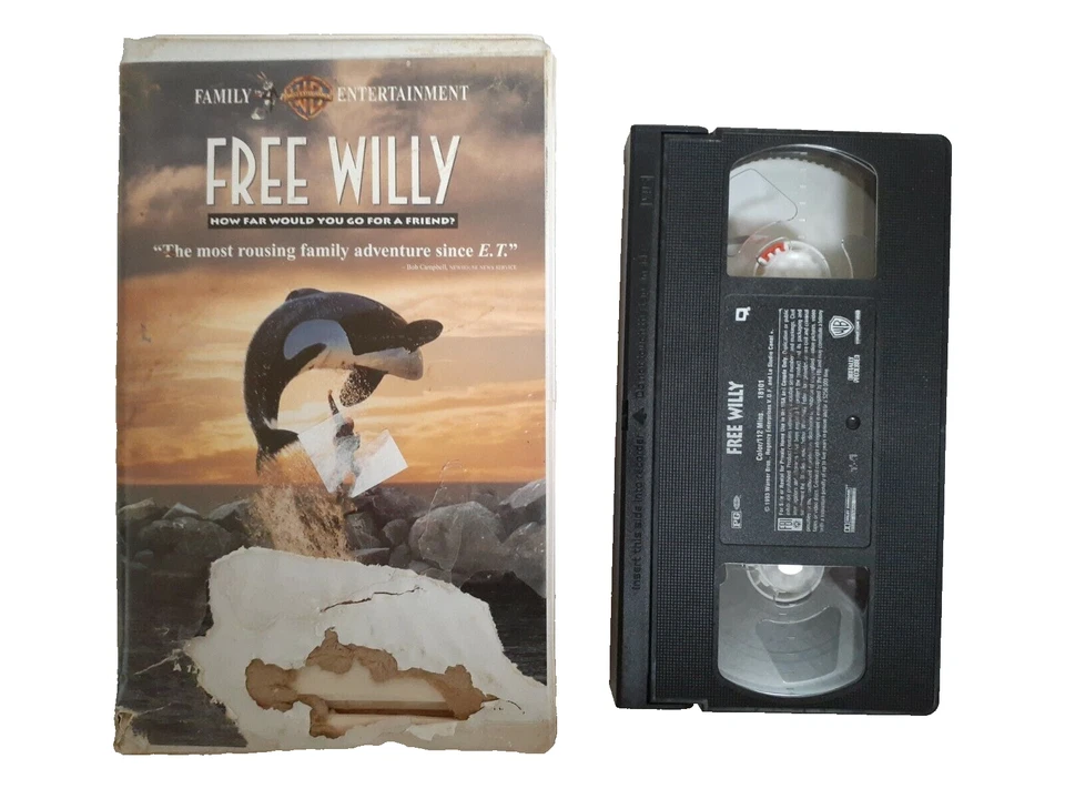 Lot of 5 VHS Kids Movies Free Willy Frosty Lassie Passport to Paris Family Foto 2 de 4