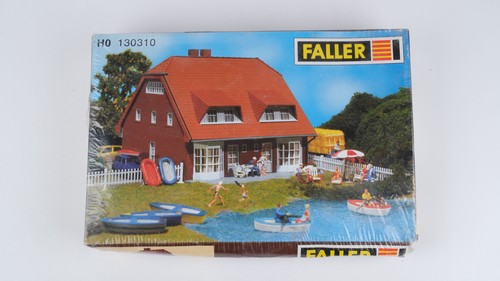 Faller H0 130310 Norddeutsches Zweifamilienhaus | Zustand: Gebraucht