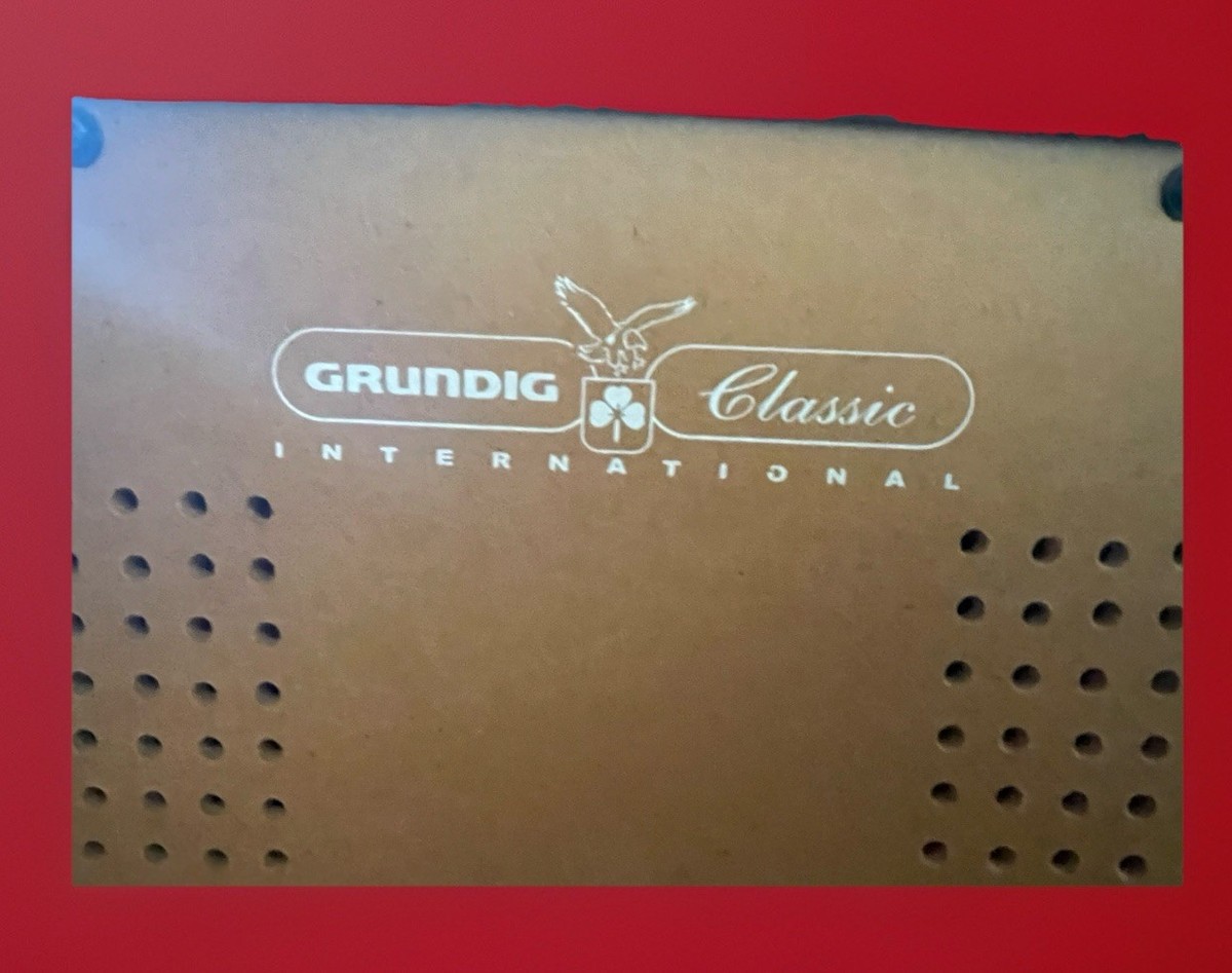 Grundig Classic 960 Hi-Fi ShortWave Table Radio Stereo Tuner AM/FM