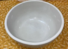 Vtg. 8 In. Mixing Bowl Beige Pottery RRP  #168 Roseville Ohio-B6