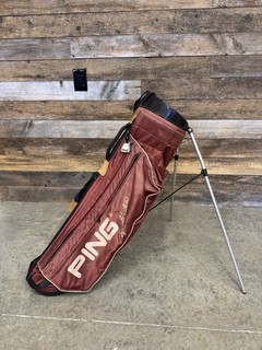 Bolsa de golf vintage Ping L8 de una sola correa