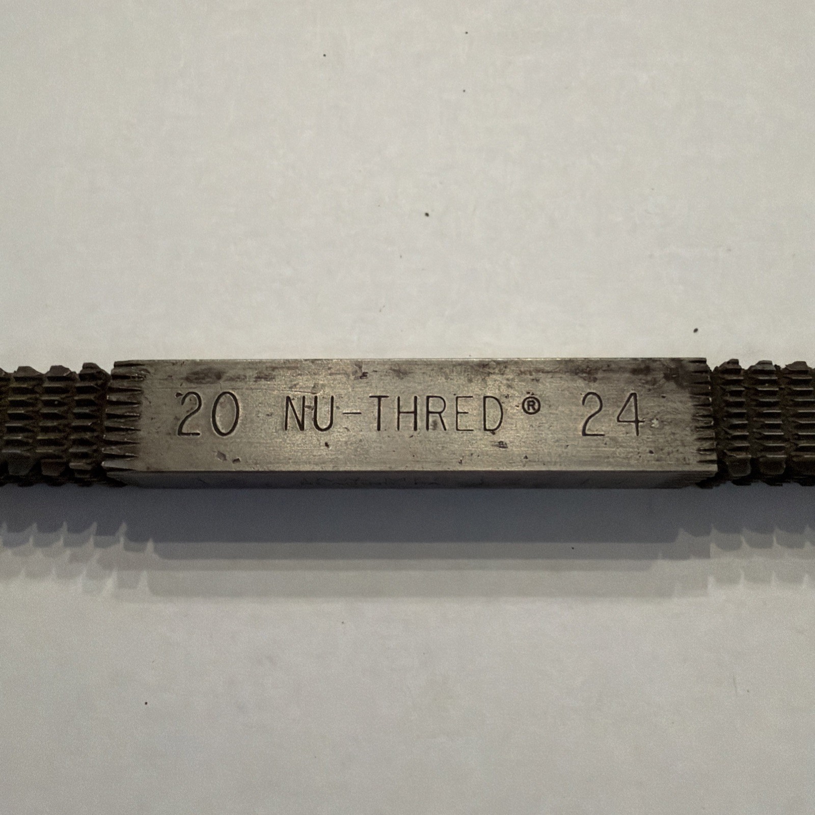 File Holder Thread Jaw Mfg Co Nu-Thred Thread Chaser Restorer File 11-24 Sizes USA Reading ...