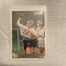 Topps 1993 Gold Joe Montana #200 Kansas City Chiefs NFL Football Card