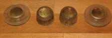 4 Drehknöpfe / Reglerknöpfe aus Philips Sirius BD400A-2 - Röhrenradio Ersatzteil