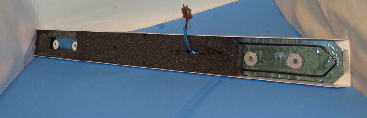 GE Refrigerator TBX19DAX: Heater Mullion Assembly (WR51X358