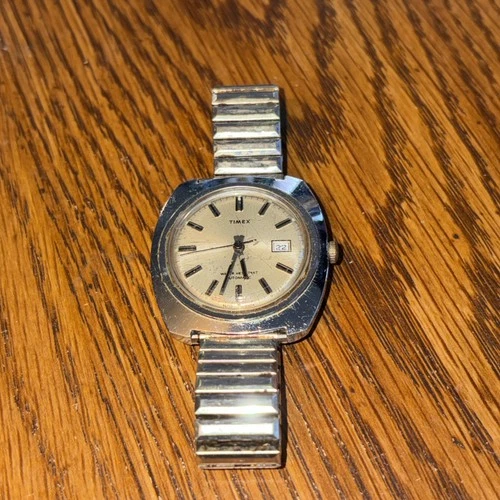Vintage 1974 Timex Watch Water Resistant Automatic Sunburst 47550 03274-