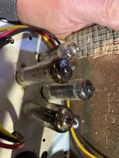 VINTAGE 1960S MAGNAVOX 136311 TUBE AMPLIFIER WITH 8" ALNICO FULL RANGE SPEAKER