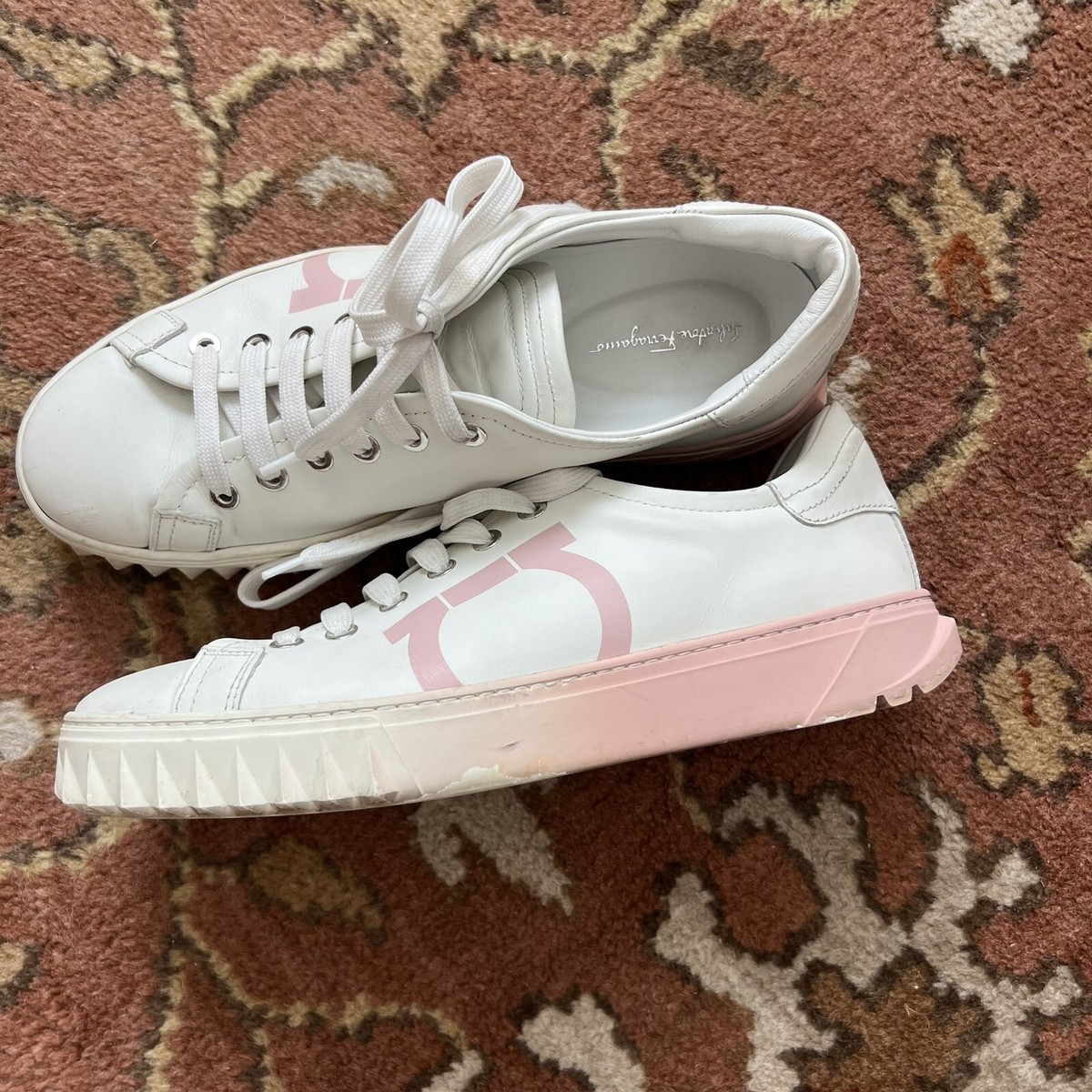 スニーカー SALVATORE FERRAGAMO WOMAN SNEAKERS Salvatore Ferragamo Women White/Pink Cube Leather Sneakers