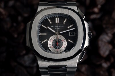 Patek Philippe Nautilus Full-Set DE MINT 5980/1A Black Dial 2012