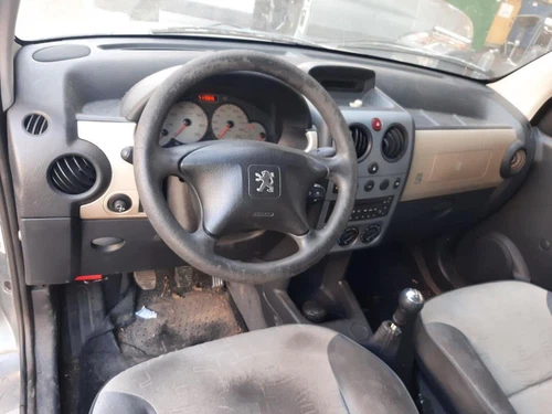 96610425XT Sistema Audio/Radio Cd para PEUGEOT PARTNER (S2) Totem 2006 8838749 - Imagen 9 de 10