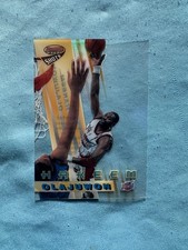 HAKEEM OLAJUWON 1996-97 BOWMANS BEST SHOTS REFRACTOR INSERT CARD #BS4  ROCKETS