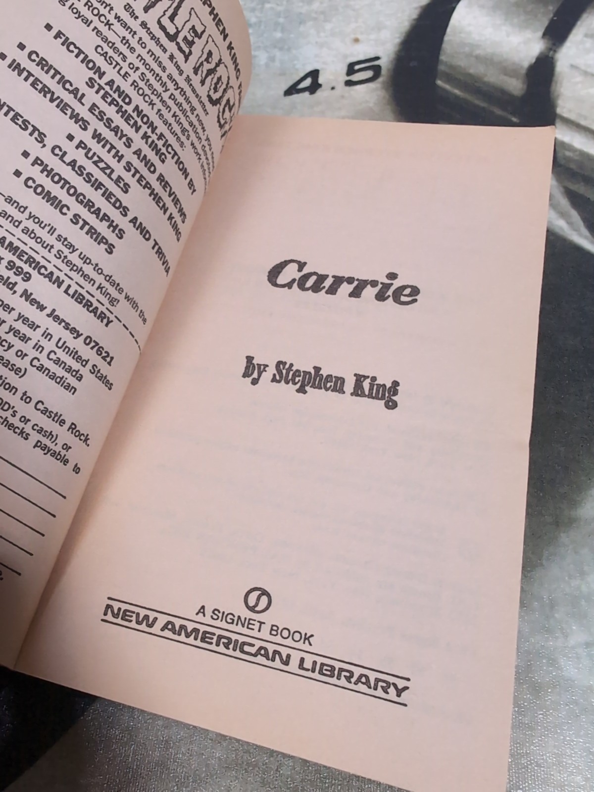 Stephen King Carrie 1975 First Print Signet (April) Paperback Vintage Horror PB
