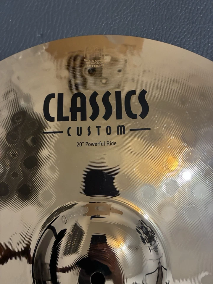 "Potente platillo de paseo personalizado de 20"" Meinl Classics" Foto 2 de 4