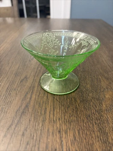 Vtg 1930s Belmont Rose Cameo Green Depression Uranium Glass Sherbet Dish