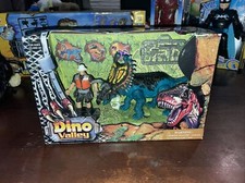 TRICERATOPS DINO VALLEY ESCAPE FROM PRIMAL DANGER TOY SET FIVE HORNS DINOSAUR