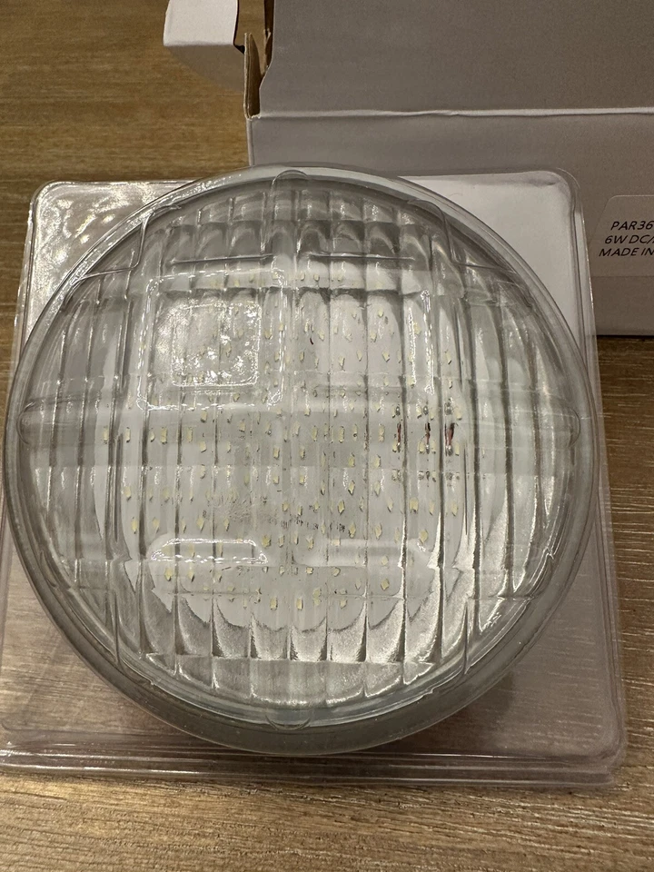 PAR36 LED Landscape Bulb 12V 12W 1280LM 100W Halogen Landscape Bulbs 6000K AC/DC - Image 2 of 4