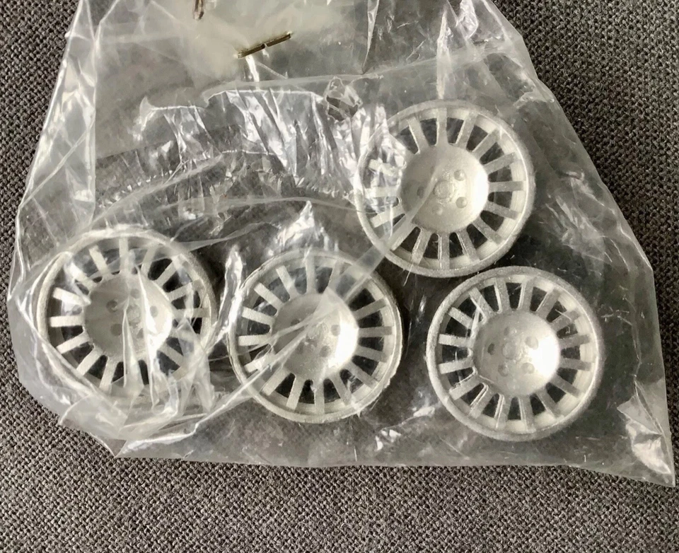 1:24 TRANSKIT PER SUBARU IMPREZA HASEGAWA TRANS KIT “ESSO ULTRON TEAM ART” - Immagine 3 di 4