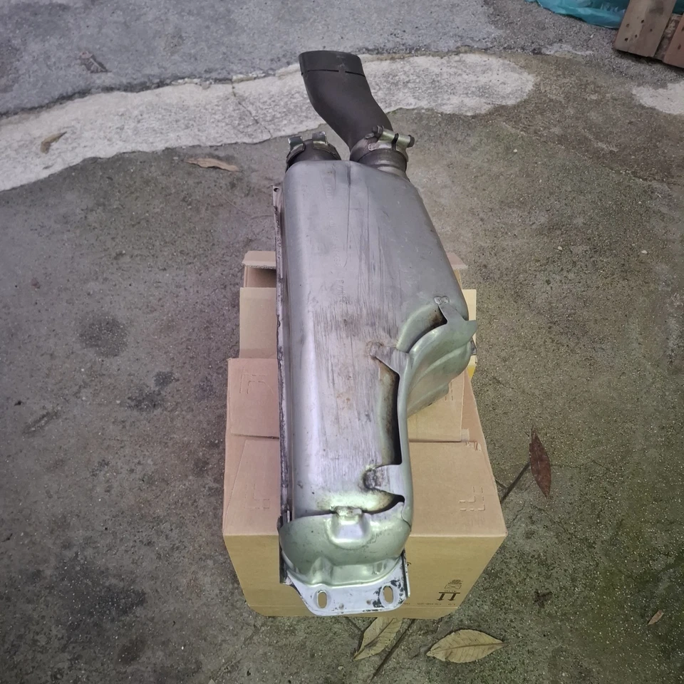 Porsche 964-965 Turbo Silenziatore/ Finale Di Scarico 964/ 3 -964 111 046 12/90 - Immagine 3 di 4