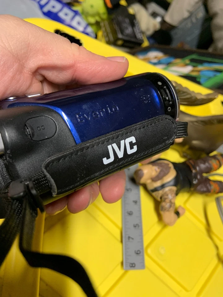 JVC Full HD Everio - GZ-E10AU - no Charger - Image 4 of 4