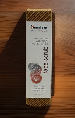 Himalaya Botanique Walnut & Wood Apple Face Scrub 5.07 oz 150 ml Exp 04/2028