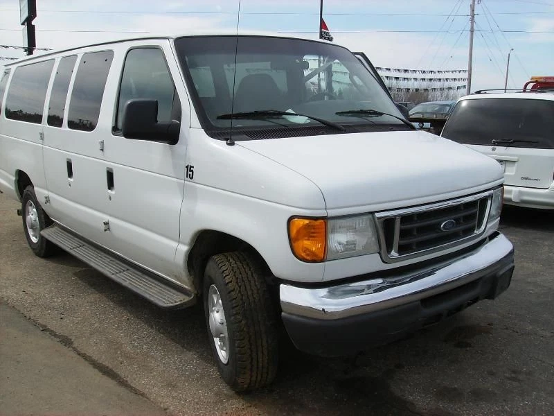 Fuel Pump Assembly Front Of Rear Axle Fits 05-08 FORD E150 VAN 860490 Foto 2 de 4