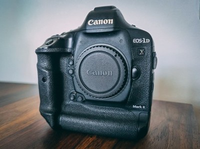 Canon EOS-1D X Mark II +| nur ca. 33.000 Auslösungen