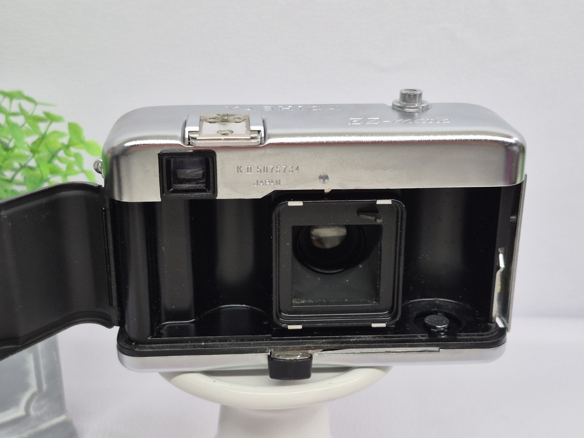 Yashica EZ-Matic Film Camera 126 Film 1:2.7 f=37mm lens TESTED | eBay