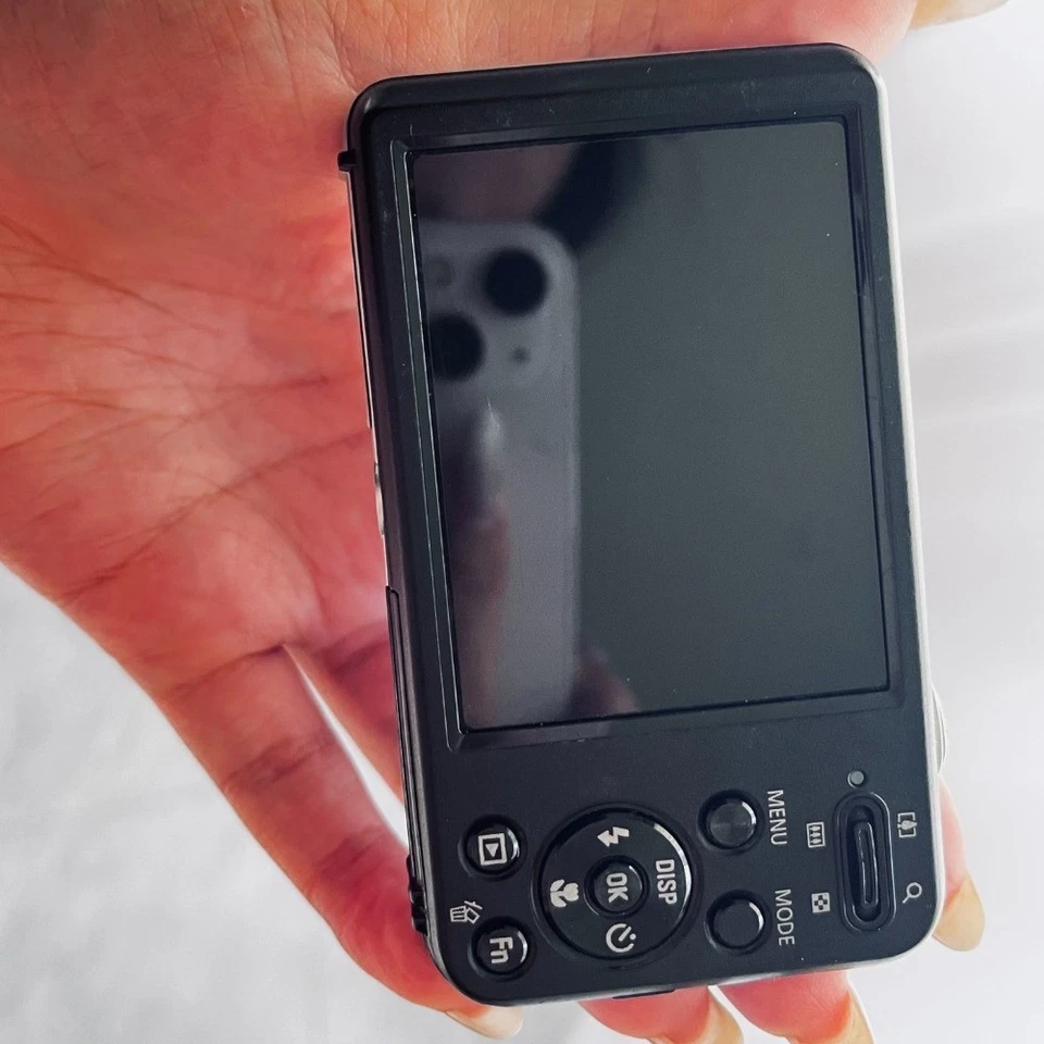 Cámara digital Samsung PL120 14,2 mega píxeles doble LCD vintage pantalla selfie Foto 2 de 4