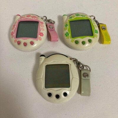 Bandai Keitai Kai Two Tamagotchi Plus White Flower Clover Set of 3