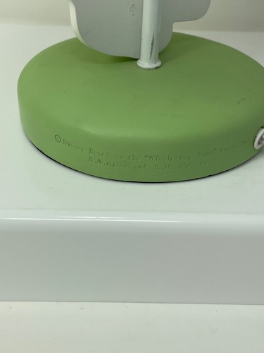 Winnie The Pooh Nursery Table Lamp - Picture 5 of 9