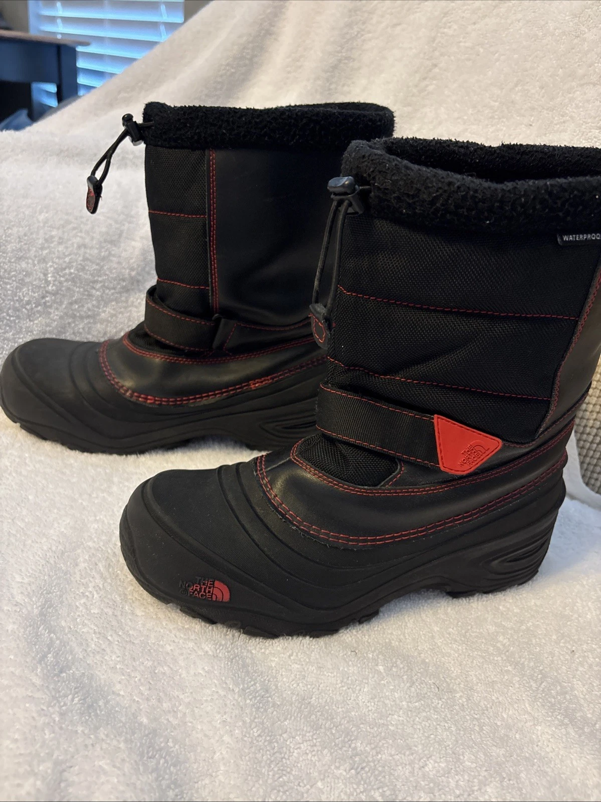 Men’s The North Face Garcons Black Snow Boots Waterproof Insulated Heatseeker, 7
