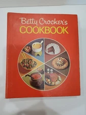 Vintage 1972 Betty Crocker's CookBook 15th Printing 1972 cook book 