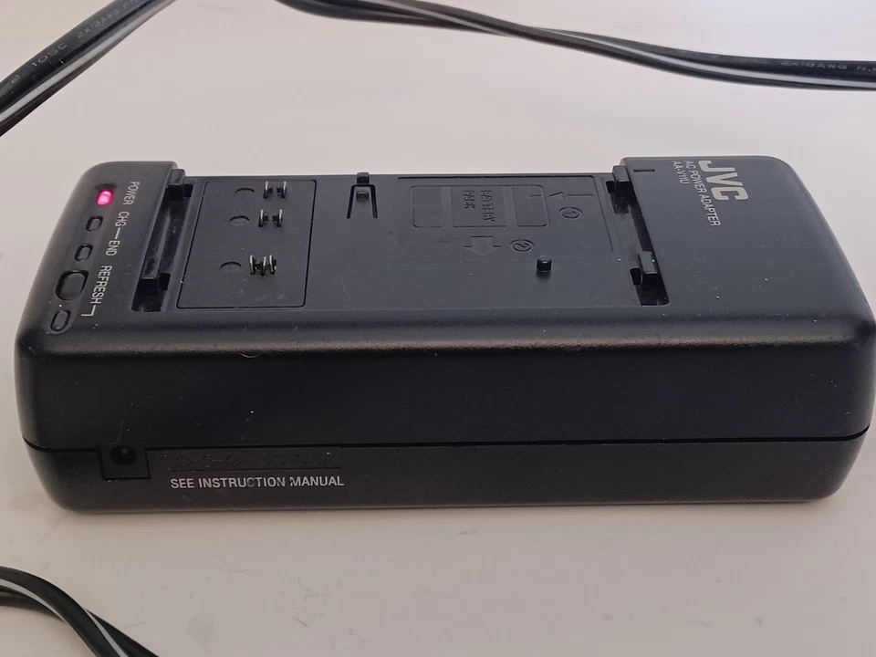 Adaptador de corriente alterna original JVC AA-V11U videocámara cargador de batería + batería Optex NP90 Foto 4 de 4