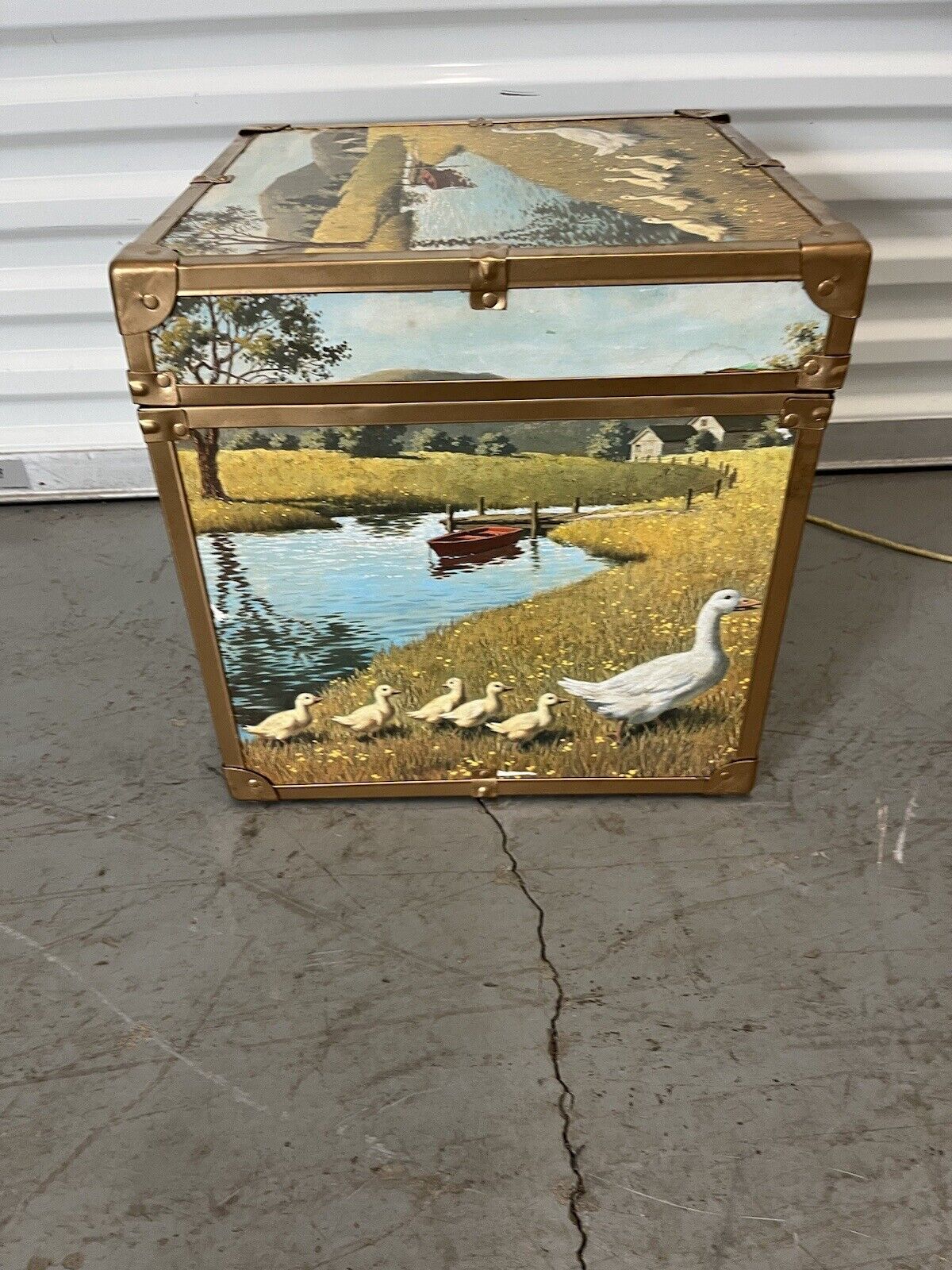 Picture 2 of 8