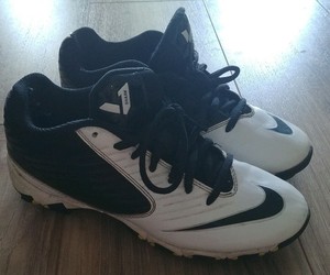 size 5.5 football cleats