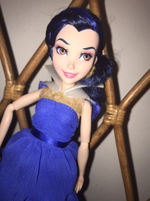 descendants coronation dolls