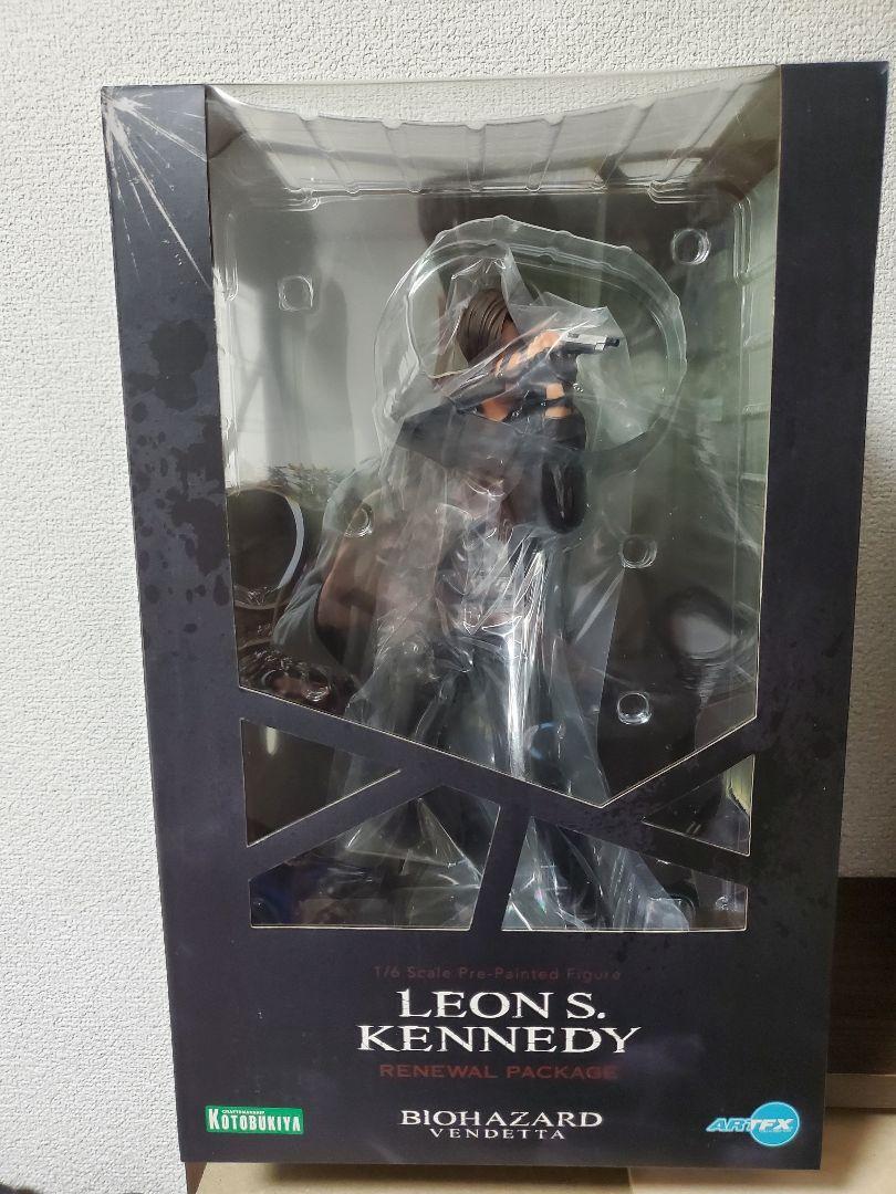 ARTFX Leon S. Kennedy Renewal Package Figure Resident Evil