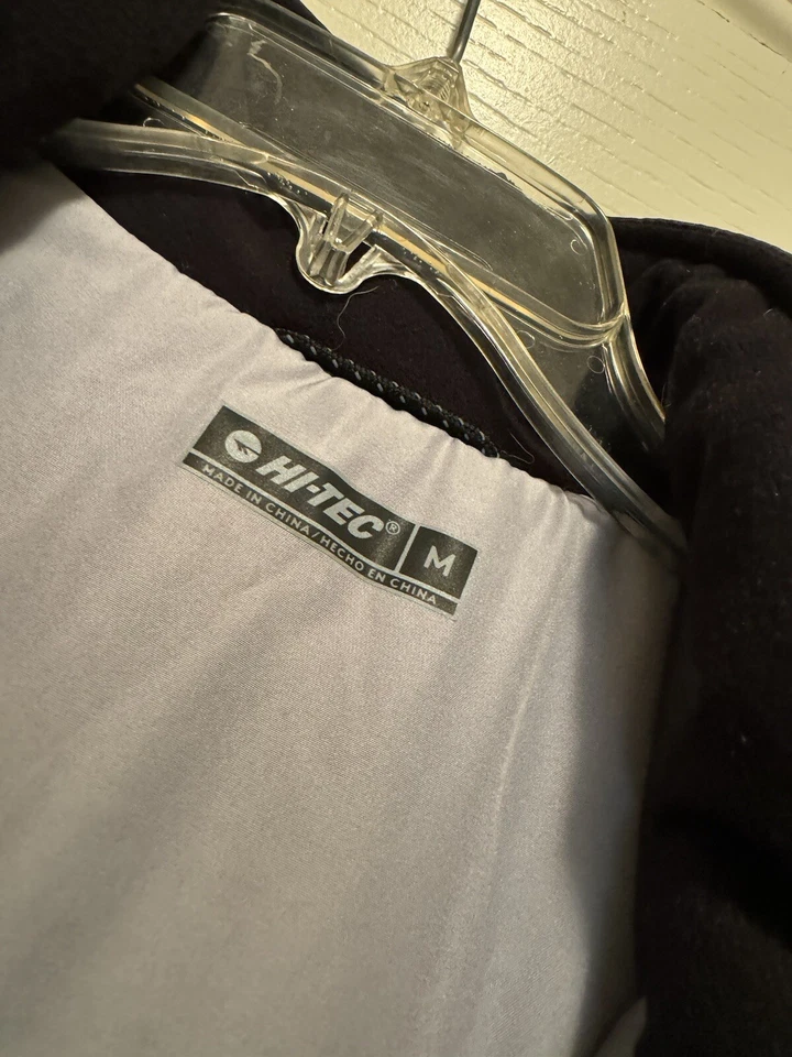 Chaquetas de entrenamiento para hombre Hi-Tec negras impermeables Foto 3 de 4