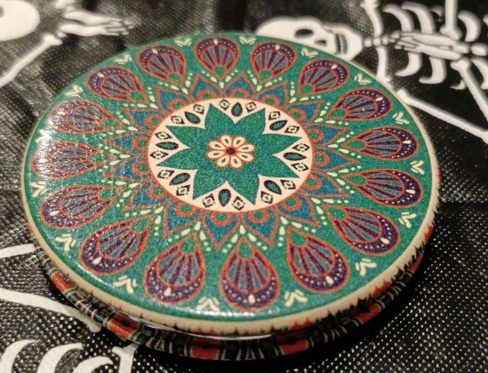 Espejo compacto redondo Kikkerlandd de 2 pulgadas Foto 3 de 3