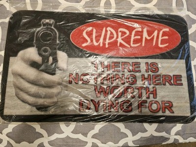 SUPREME WELCOME MAT FW17 MULTICOLOR THERE IS NOTHING HERE WORTH