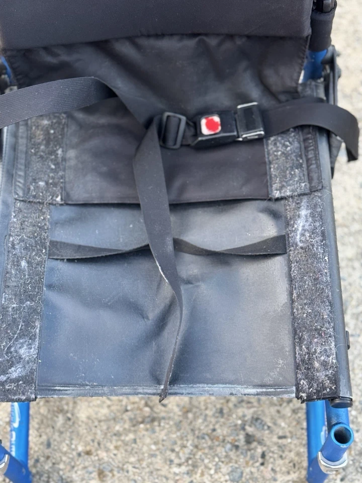 Marco de silla de ruedas manual plegable Quickie 2 Lite 17” de ancho x 17” de profundidad - LEER DETALLE Foto 3 de 4