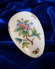 Herend Porcelain Egg Vintage Bonbon Box – Queen Victoria Pattern, Hand Painted