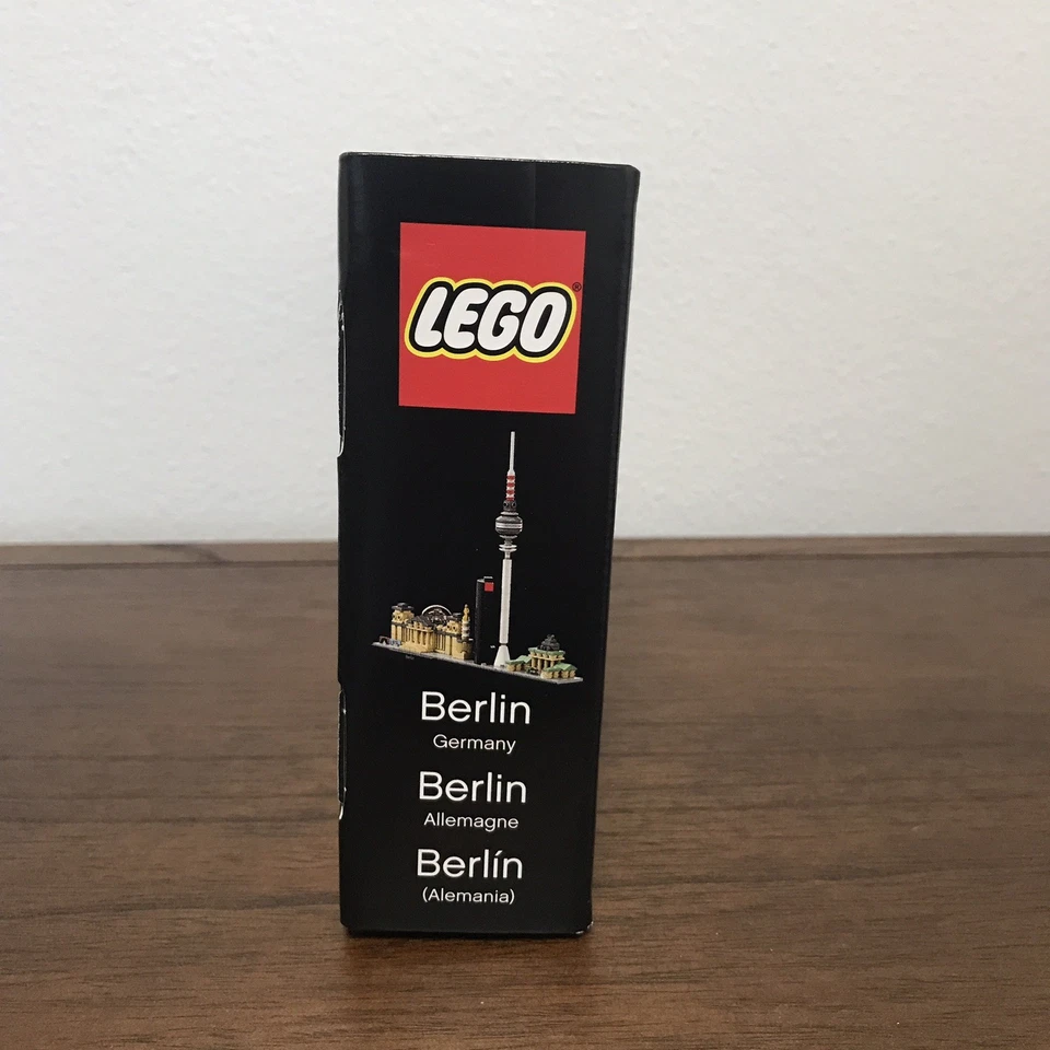 LEGO Architecture Berlin 21027 New LEGO Bags Factory Sealed - Image 3 of 4