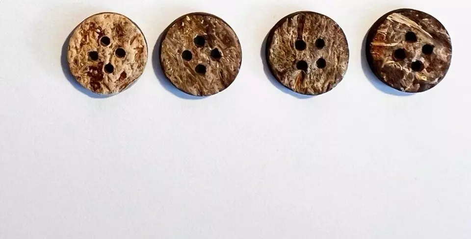 VINTAGE TOMMY BAHAMA HAWAIIAN SHIRT SET OF 9 COCONUT SHELL REPLACEMENT BUTTONS - Image 3 of 3