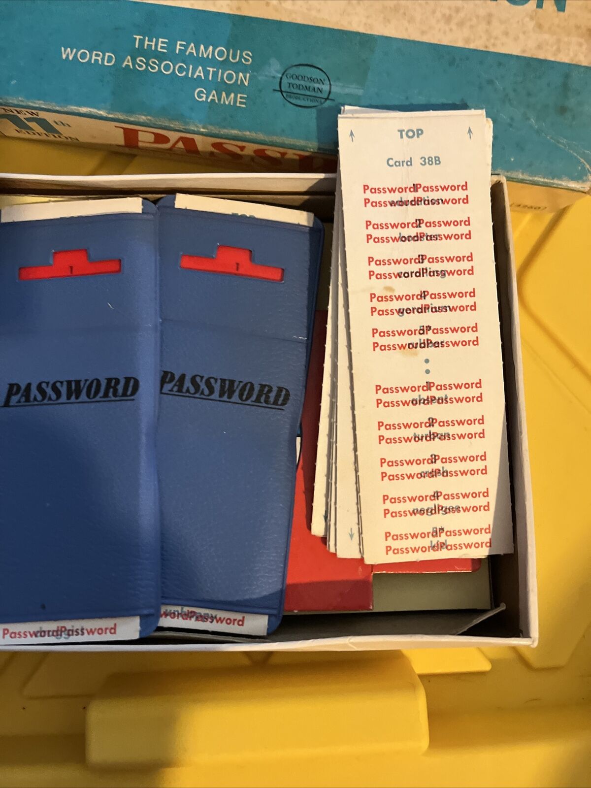 Password Game 11th Edition - 1969 - Milton Bradley - Great