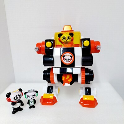 Ryan's World Titan Universe Mini Mecha Machine Set With 3 Figures Toy Set