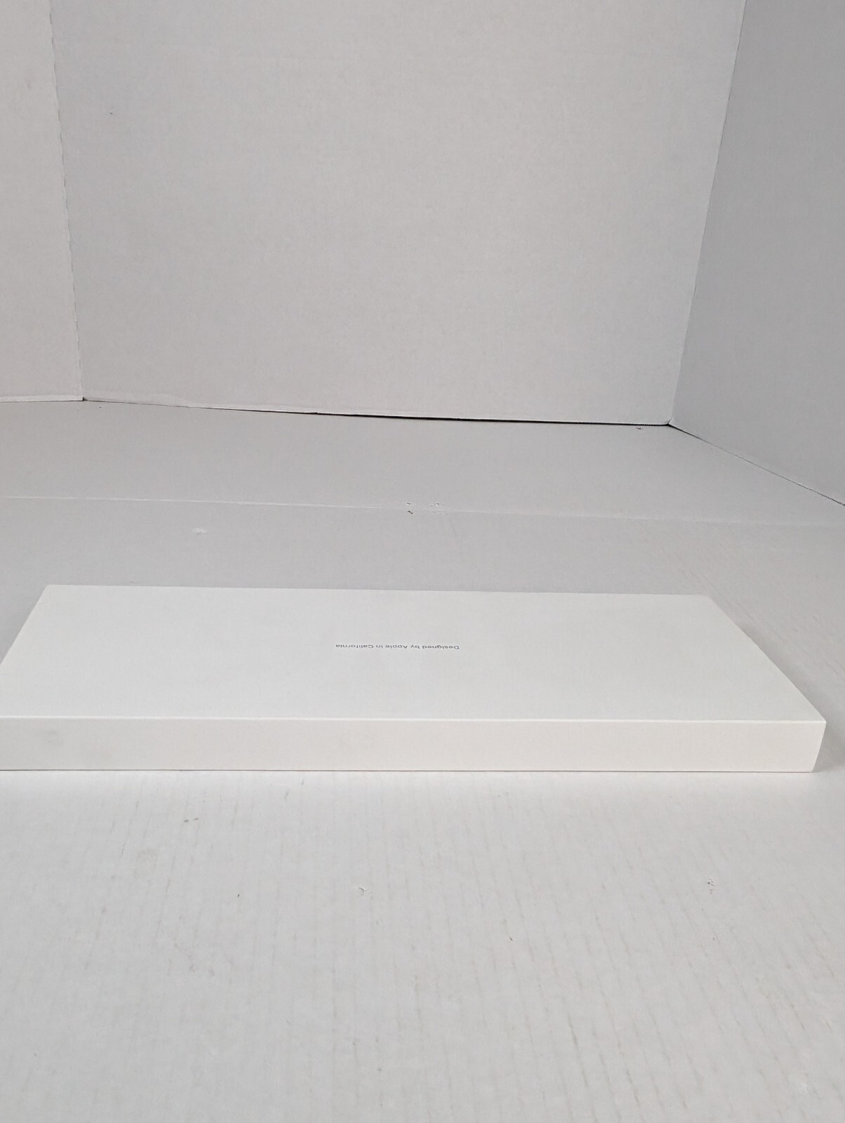 Apple A1644 & A1657 Magic Keyboard 2 and Magic Mouse 2 White Open Box