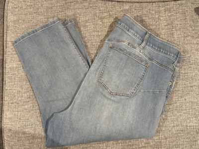 Torrid bombshell skinny jean/ capri  Stretch Womens 26 Short  Plus Size