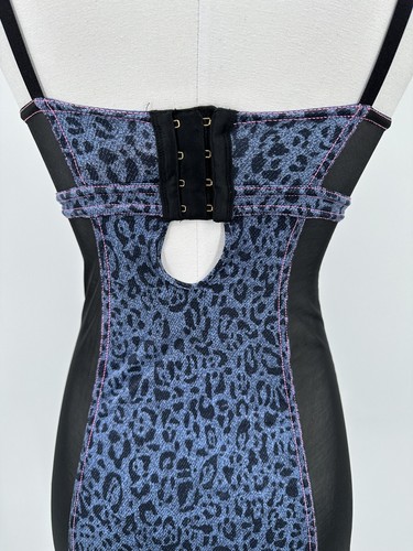 Vestido camisón Victoria's Secret para mujer denim estampado de leopardo liguero 34B *Leer - Imagen 4 de 11