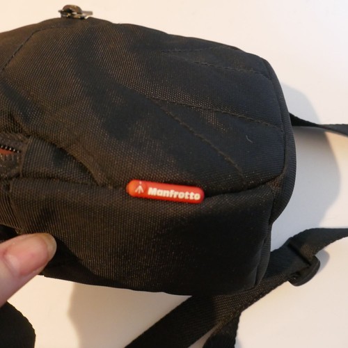 Manfrotto Padded Camera Shoulder Bag 5 x 5 Little Bag Cameras Accessory Bag - Picture 2 of 8